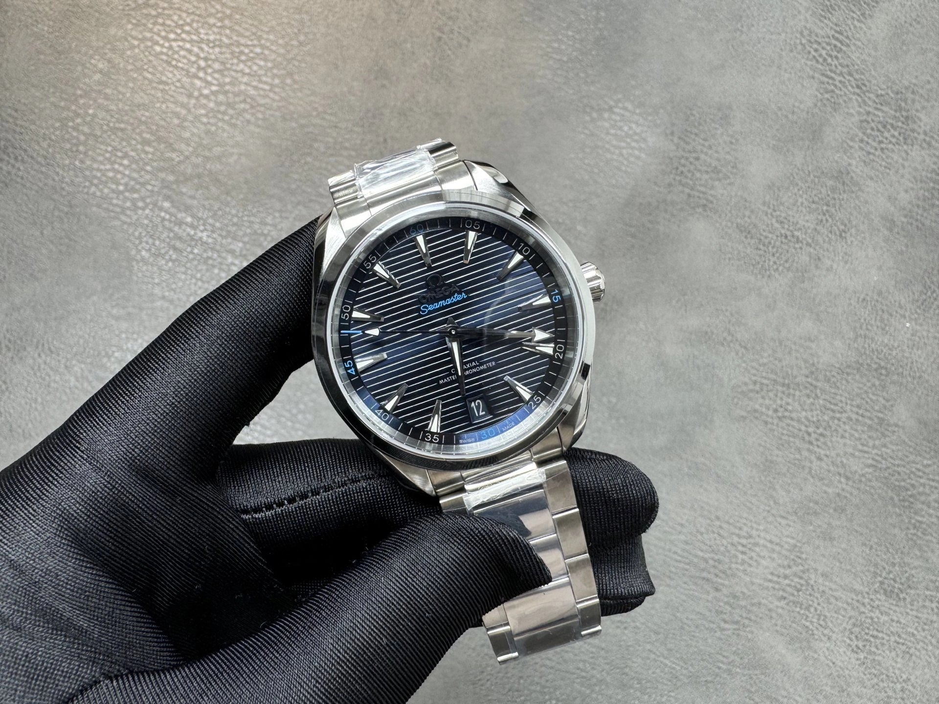 Chic CBD Factory Omega Seamaster Aqua Terra 150M 41mm Blue Teak Dial Smooth Bezel(220.10.41.21.03.001) 1:1 Super Clone – Dandong 8900 Movement 261